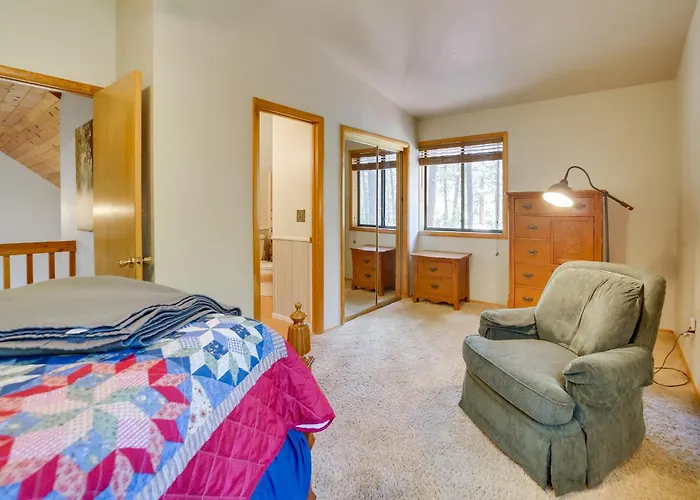 Holiday home Relax Fireside + Play Games! Hiker's Haven In