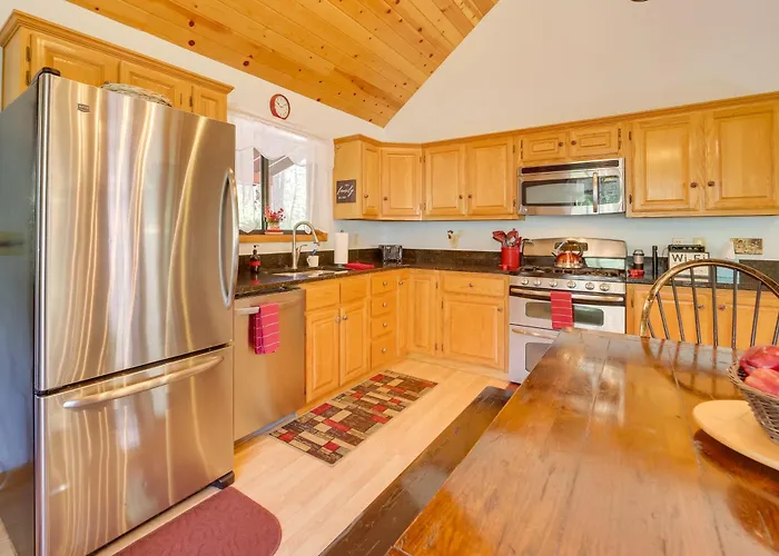 Relax Fireside + Play Games! Hiker's Haven In Holiday home *