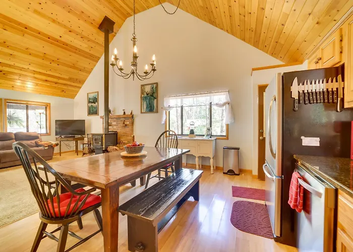 Relax Fireside + Play Games! Hiker's Haven In Holiday home Pine